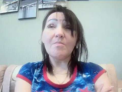 ClaireSunset online show from June 6, 5:39 pm