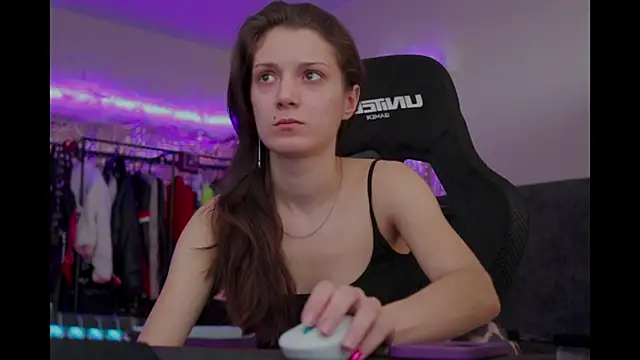 Kathleen Meow online show from September 23, 6:16 am