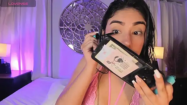 Belliinda 21 online show from March 20, 6:53 pm