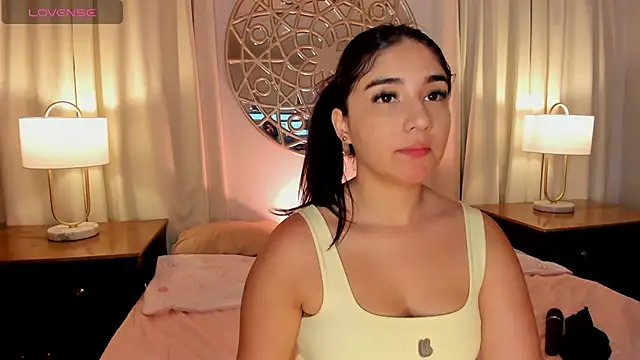 Snapshot of Belliinda_21 chatting on July 7, 6:56 pm Belliinda 21 online show from July 7, 6:56 pm