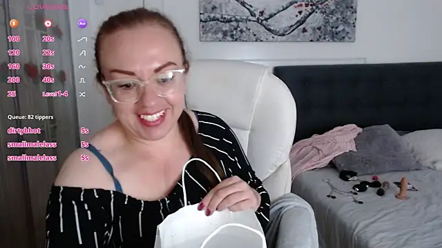 Tania Goddess  online show from January 17, 1:15 am