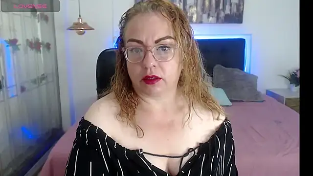 Tania Goddess  online show from October 7, 2:58 pm