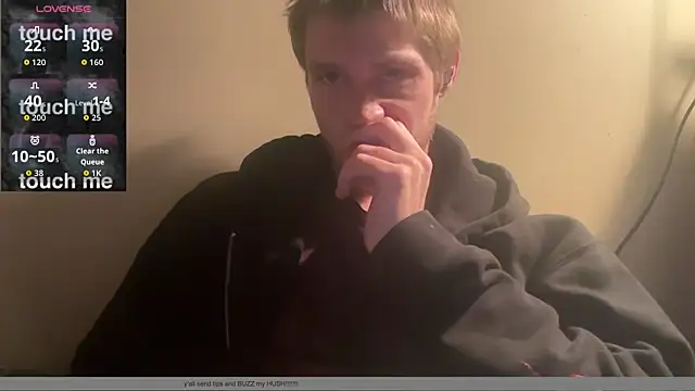 Snapshot of anomalies_ig chatting on December 5, 6:11 am anomalies ig online show from December 5, 6:11 am