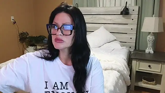 TexasTattooedHouseWife online show from December 5, 3:26 am