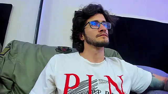 Loggan donnelly online show from January 9, 11:24 pm