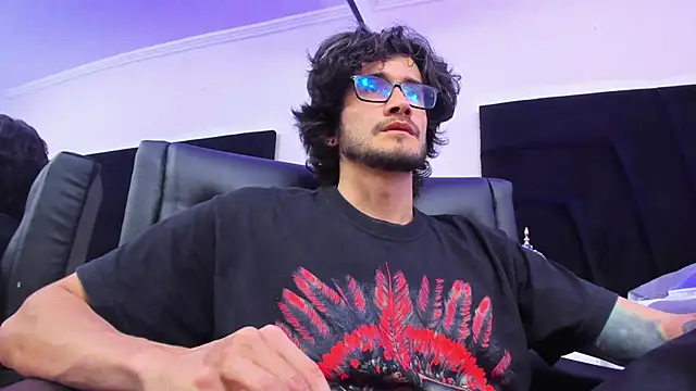 Loggan donnelly online show from January 16, 8:14 pm