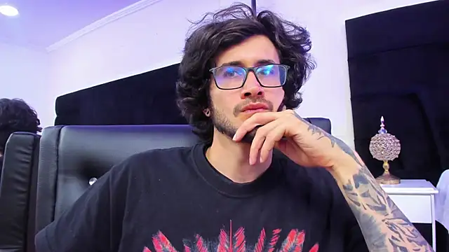 Loggan donnelly online show from January 16, 11:59 pm