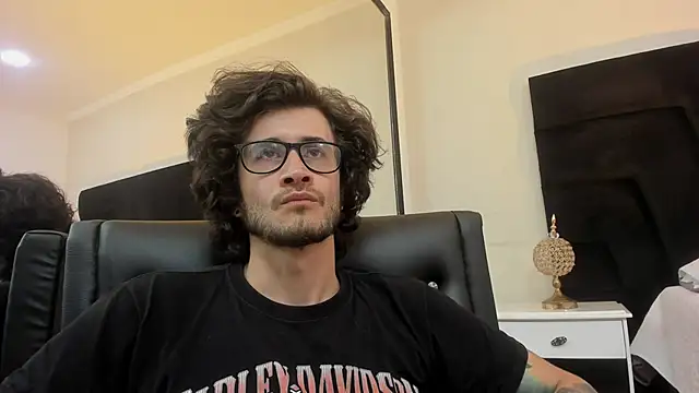 Loggan donnelly online show from January 29, 11:14 pm