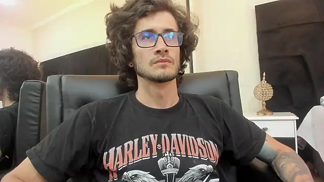 Loggan donnelly online show from January 30, 2:16 am