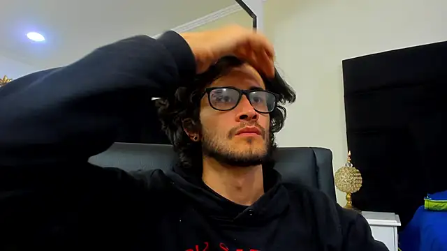 Loggan donnelly online show from February 5, 12:10 am