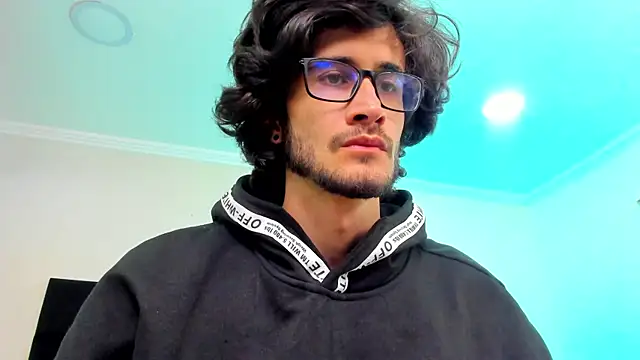 Loggan donnelly online show from February 8, 12:49 am