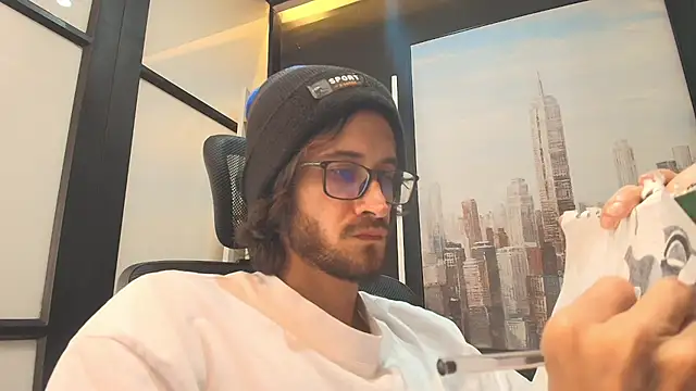 Loggan donnelly online show from March 13, 11:16 pm