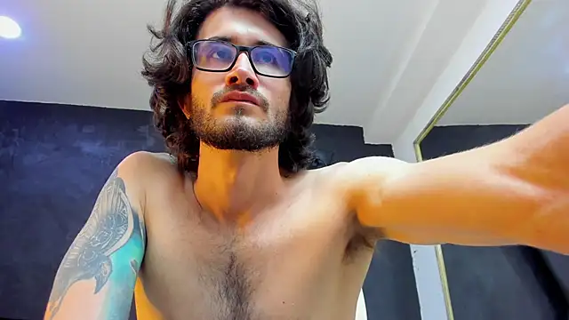 Loggan donnelly online show from March 22, 11:31 pm