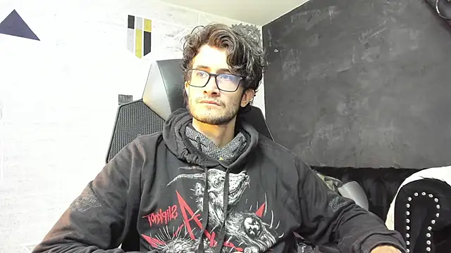 Loggan donnelly online show from September 17, 8:21 pm