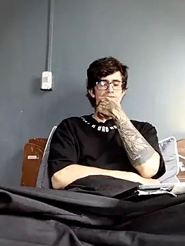 Snapshot of Loggan_donnelly chatting on March 12, 6:47 pm Loggan donnelly online show from March 12, 6:47 pm