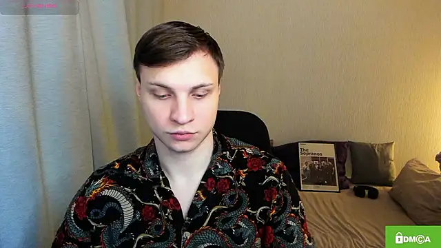 handsome guy01 online show from February 22, 9:46 pm