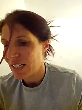 Snapshot of Lenchen_ chatting on April 11, 8:13 pm Lenchen online show from April 11, 8:13 pm