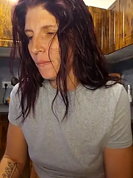 Snapshot of Lenchen_ chatting on April 18, 7:51 pm Lenchen online show from April 18, 7:51 pm