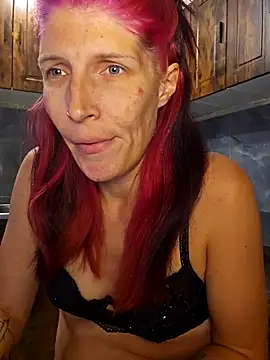 Snapshot of Lenchen_ chatting on May 11, 7:33 pm Lenchen online show from May 11, 7:33 pm