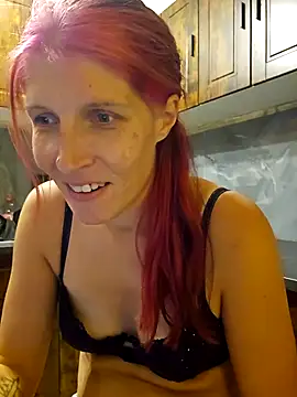 Snapshot of Lenchen_ chatting on May 16, 7:34 pm Lenchen online show from May 16, 7:34 pm