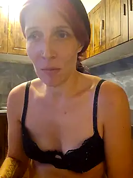 Snapshot of Lenchen_ chatting on May 21, 7:32 pm Lenchen online show from May 21, 7:32 pm