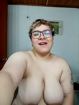 amalia love online show from January 14, 2:23 pm