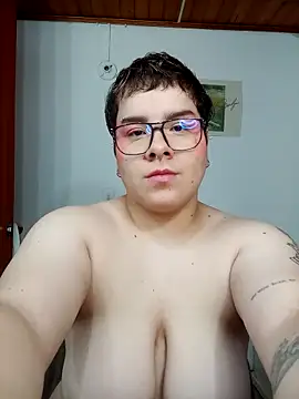 amalia love online show from February 15, 6:32 am