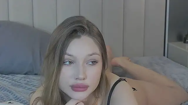 ViolaFlirt online show from December 15, 6:26 pm