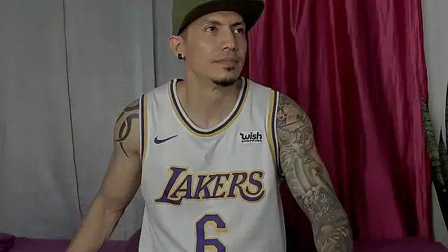 Alex motta online show from December 30, 11:38 pm