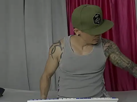 Alex motta online show from January 2, 12:55 am