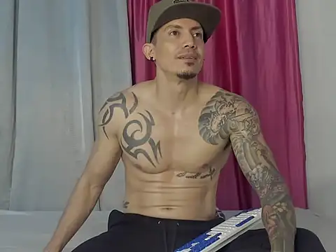 Alex motta online show from January 3, 12:33 am