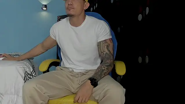 Alex motta online show from November 14, 3:49 am