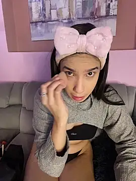 Praga Pink online show from December 15, 9:20 pm
