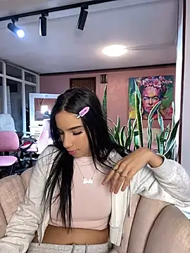 Praga Pink online show from January 14, 5:08 am