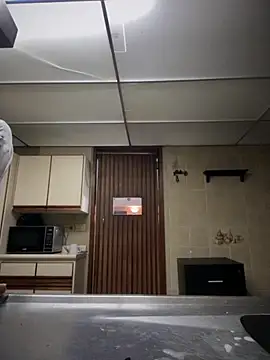 Praga Pink online show from October 3, 7:05 am