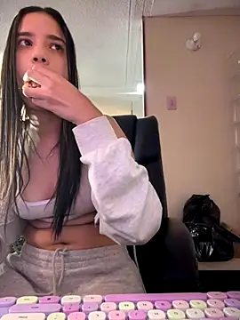 Praga Pink online show from October 3, 11:02 pm