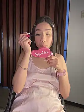 Praga Pink online show from October 9, 4:21 am