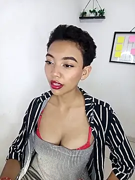 Snapshot of lianisrose chatting on March 13, 11:00 pm lianisrose online show from March 13, 11:00 pm