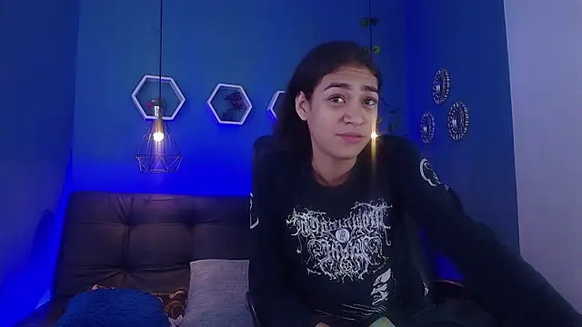 Snapshot of Aurora_ath chatting on March 21, 6:51 am Aurora ath online show from March 21, 6:51 am