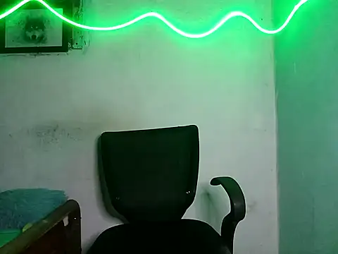 Snapshot of 628-andrew chatting on September 13, 1:16 am 628-andrew online show from September 13, 1:16 am