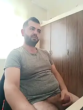 Snapshot of cshn001 chatting on December 4, 6:55 am cshn001 online show from December 4, 6:55 am