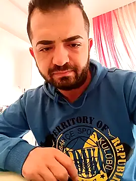 Snapshot of cshn001 chatting on December 9, 7:39 am cshn001 online show from December 9, 7:39 am