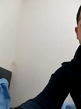 Snapshot of cshn001 chatting on February 13, 9:17 pm cshn001 online show from February 13, 9:17 pm