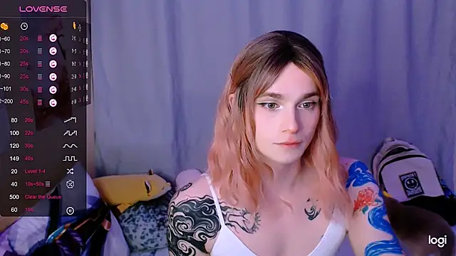 Alice Hells online show from April 28, 4:12 pm
