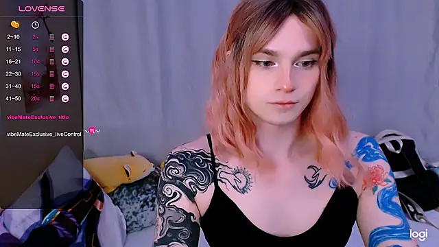 Alice Hells online show from April 29, 5:30 pm