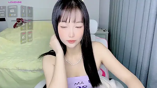 Snapshot of -Wendy__ chatting on January 8, 4:11 pm -Wendy online show from January 8, 4:11 pm