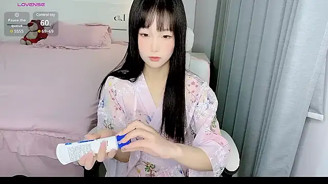 Snapshot of -Wendy__ chatting on February 8, 2:16 pm -Wendy online show from February 8, 2:16 pm