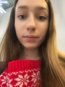 Lia  Love online show from December 18, 4:17 pm