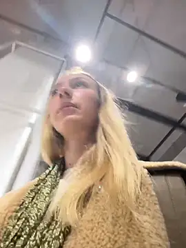 Lia  Love online show from October 27, 12:20 pm