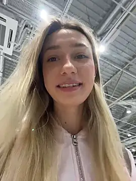 Lia  Love online show from November 7, 12:16 pm